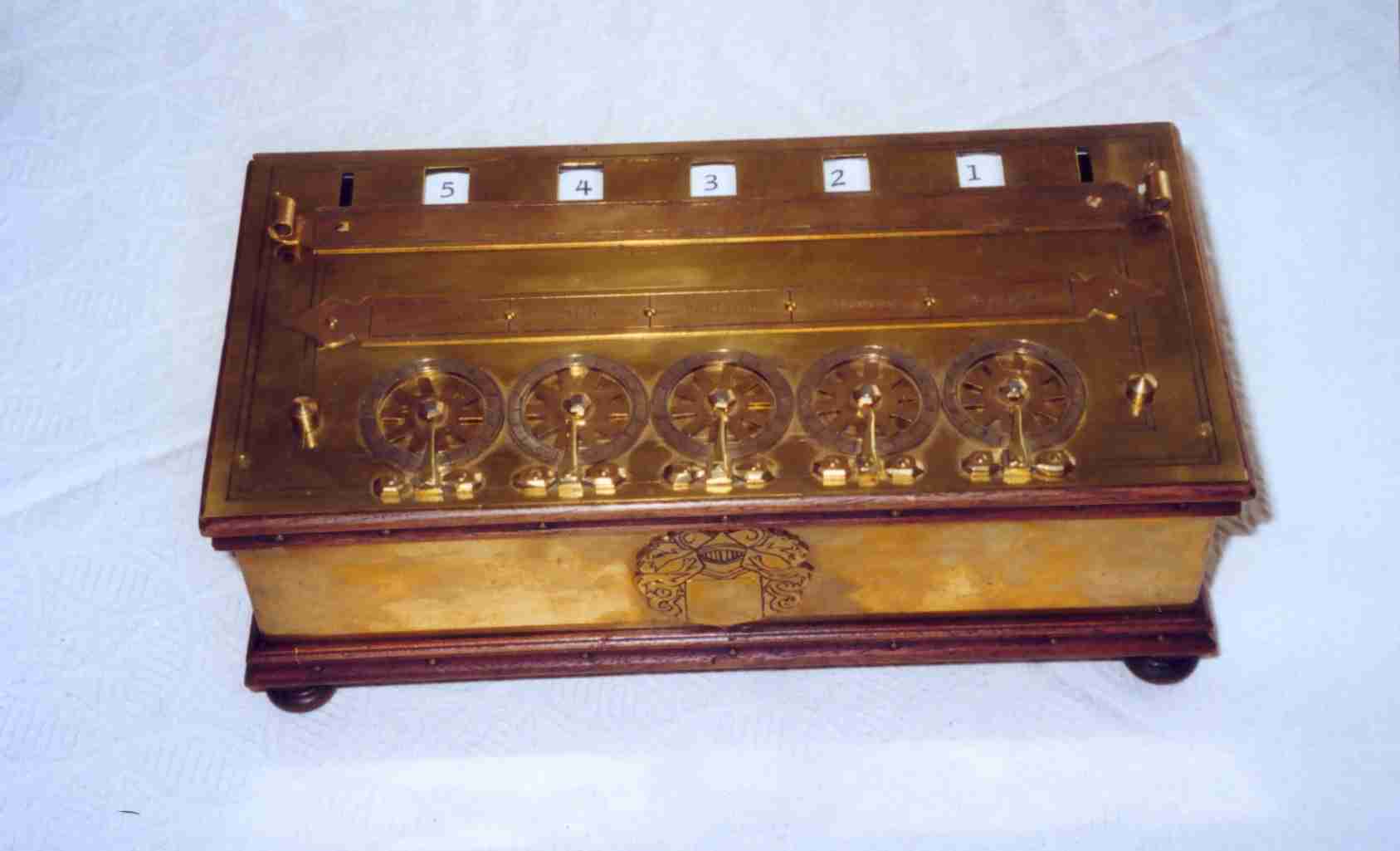 La Pascaline, première machine à calculer